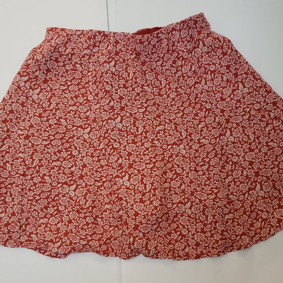 American Eagle Skirt Sz SP  Waist 27"  Length 17%   100% Viscose  B24 - Picture 2 of 5